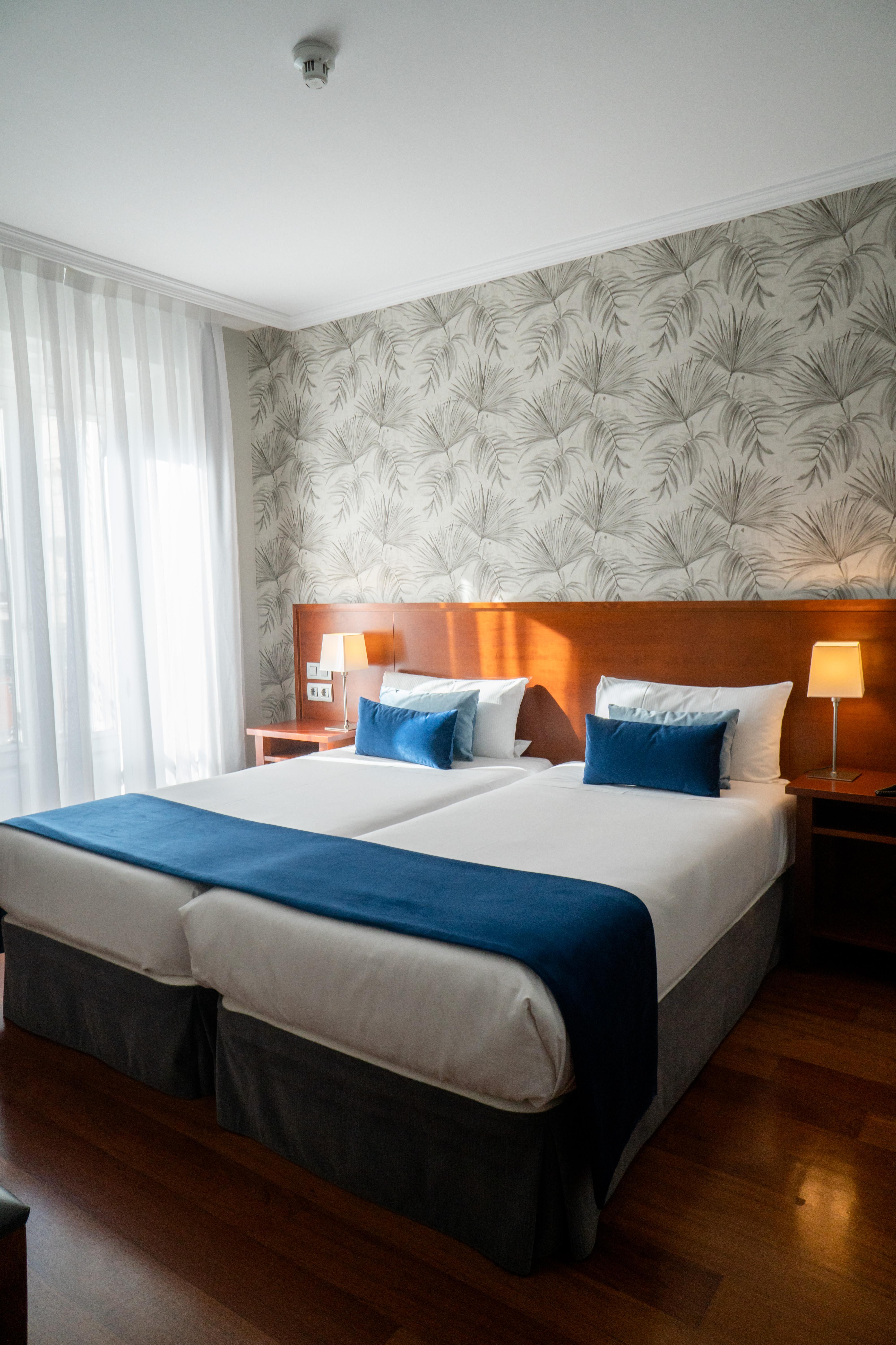 Hotel Itc Infantas By Soho Boutique Madrid Exterior foto